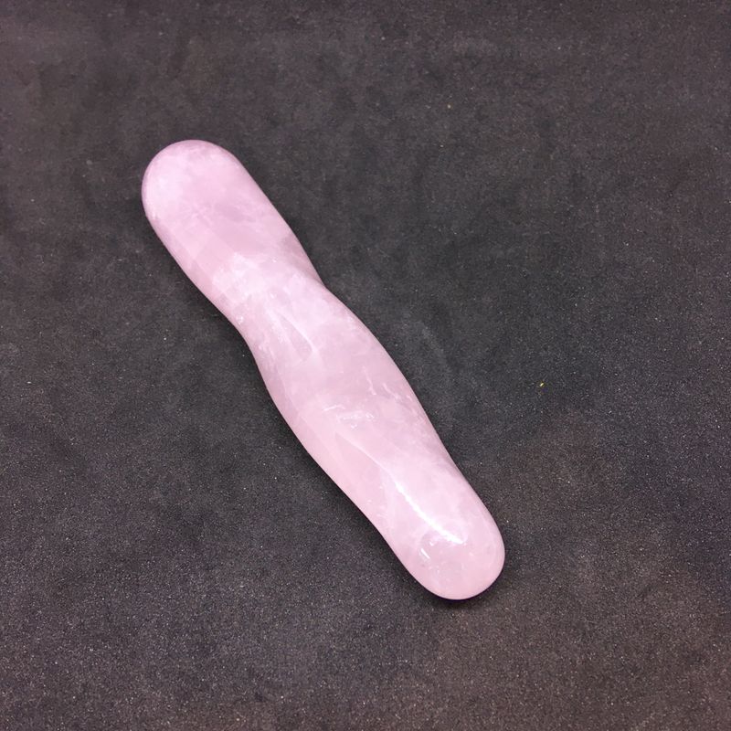 rose quartz wand