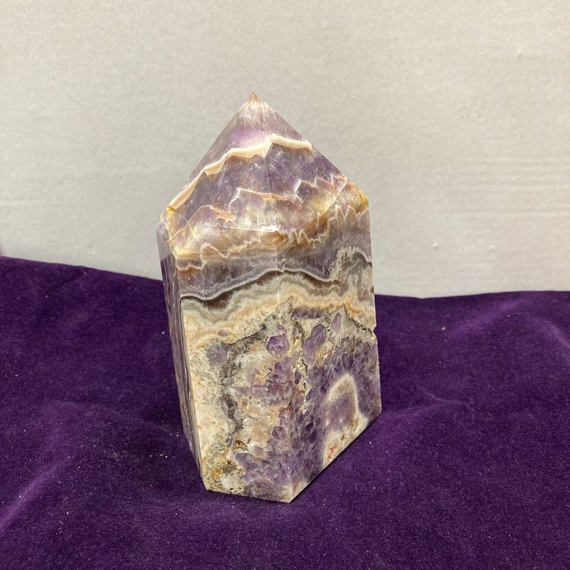 amethyst point large 1