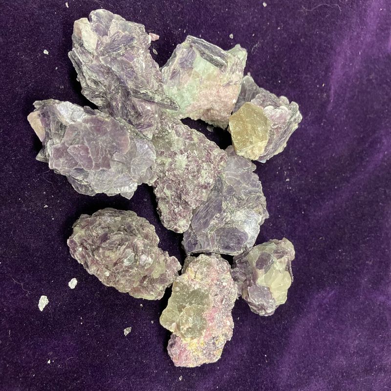 lepodolite clusters 10.00